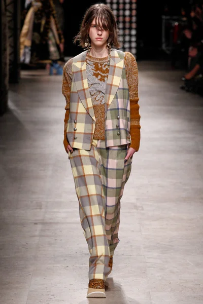 Look 23